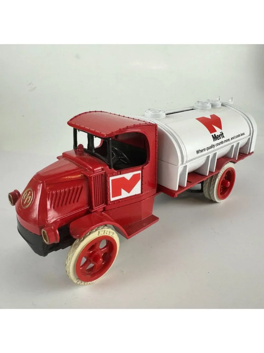 ERTL 1926 bull